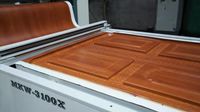Presse à membrane sous vide automatique pour surfaces solides avec tenonneuse CNC et pompe pour la thermoformage