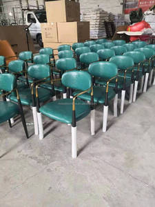 2025 vente en gros à bas prix de haute qualité <span class=keywords><strong>pieds</strong></span> noirs luxe salle de lecture fauteuil métal bleu velours <span class=keywords><strong>chaise</strong></span> de salle à manger pour Restaurant - Product Image 3