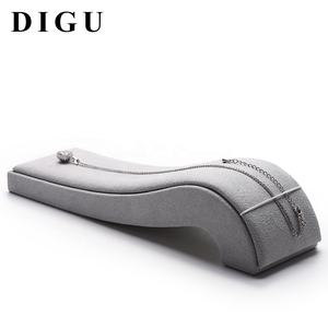 Collar con cadena de mano para mujer, accesorios de exhibición, franela, conjunto de soportes de joyería - Product Image 4