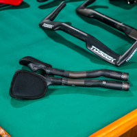 Manillar Aerodinámico TOSEEK de Carbono Aero Bars 31.8mm 340mm para Contrarreloj, Bicicleta de Carretera, Triatlón y Ciclismo