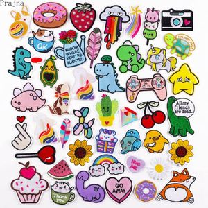 Patch brodé personnalisé, mini, mignon, dessin animé, dinosaure, chien, animal, petite applique brodée, patchs thermocollants pour vêtements - Product Image 1