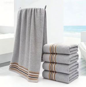 Ensemble de serviettes de bain en microfibre tissée à carreaux avec logo personnalisé, douces, super absorbantes et à séchage rapide pour la maison et l'hôtel - Product Image 1