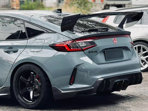 Kit Carrozzeria Completo AD Style in Fibra di Carbonio Prepreg Dry con Labbro Anteriore, Minigonne Laterali, Diffusore Posteriore e Alettone Posteriore per Honda Civic Type R FL5 - Product Image 5