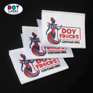 <span class=keywords><strong>Ava</strong></span> Venta al por mayor Coser en el centro personalizado Doblado Impreso Satén Camiseta Cuidado Instrucciones Etiquetas para ropa - Product Image 1