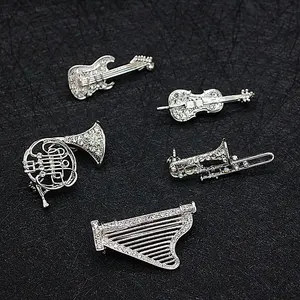 Eine Vielzahl von Strass steinen Musik instrument Broschen Corsage Anzug Pin Schnalle Zubehör personal isierte Kragen Pin