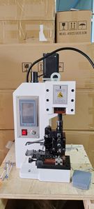 Machine à sertir spéciale pour bornes de servomoteurs pour connecteurs de fils magnétiques - Product Image 4