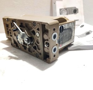 Vannes de régulation à bille à double action personnalisables OEM 3731-3, pneumatiques, avec communicateur HART, en acier - Product Image 4