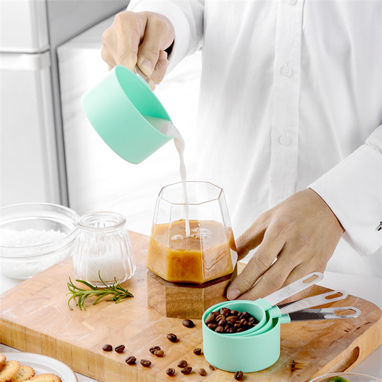 Stainless Measuring Cups Wholesale Kitchen Baking Accessories Novelty 8 Piece Stainless Steel Handle Green Plastic Dough Measuring Cups And Spoons Set