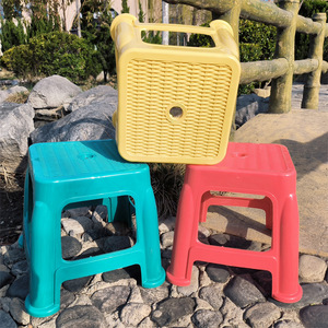 Taburete de plástico de imitación de ratán grueso de 60 cm, apilable, para el hogar, sala de estar, baño, entrada, colores mixtos - Product Image 2