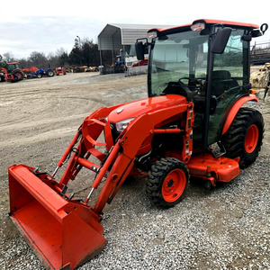 Tractor Utilitario Compacto Kubota B2650 Original, Nuevo y Usado, para Uso Residencial, Comercial y Agrícola - Product Image 1