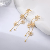 Anting-anting gantung panjang dengan bunga CZ multi warna, anting-anting gantung linear bunga CZ marquise, perhiasan pernyataan emas untuk pernikahan pengantin