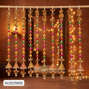 Guirlande murale décorative en tissu perlé multicolore avec pompons de perles pour Diwali et mariages - Product Image 1