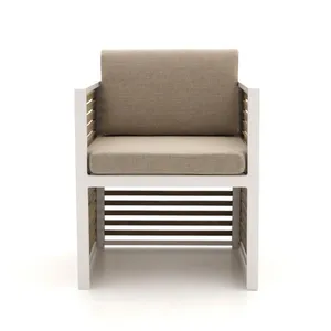 Dış oturma odası kollu yemek sandalyesi mobilya istiflenebilir ahşap bahçe sandalyeleri