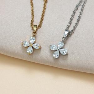 18K Pvd Plated Gold All-match Zircon Link Chain Stainless Steel <b>Light</b> Luxury Sporty Four-<b>leaf</b> Clover Women's Pendant Necklace - Product Image 3