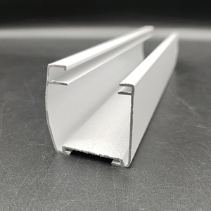 Riel de Cortina en Forma de U de Aleación de Aluminio, Barra Superior para Persianas Venecianas, Fácil Instalación, Diseño Moderno, Color Blanco - Product Image 1