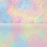 Usine en gros 100% polyester fourrure produit luxe coloré couleur longue pile épaisse fausse fourrure pour vêtement