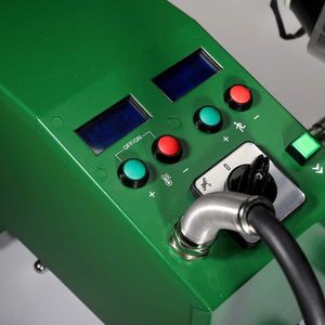 Soldador de Aire Caliente para Techos de 2.5 Kw y 230 V con Rodillo de Presión para Techos de PVC, TPO y CPE - Product Image 5
