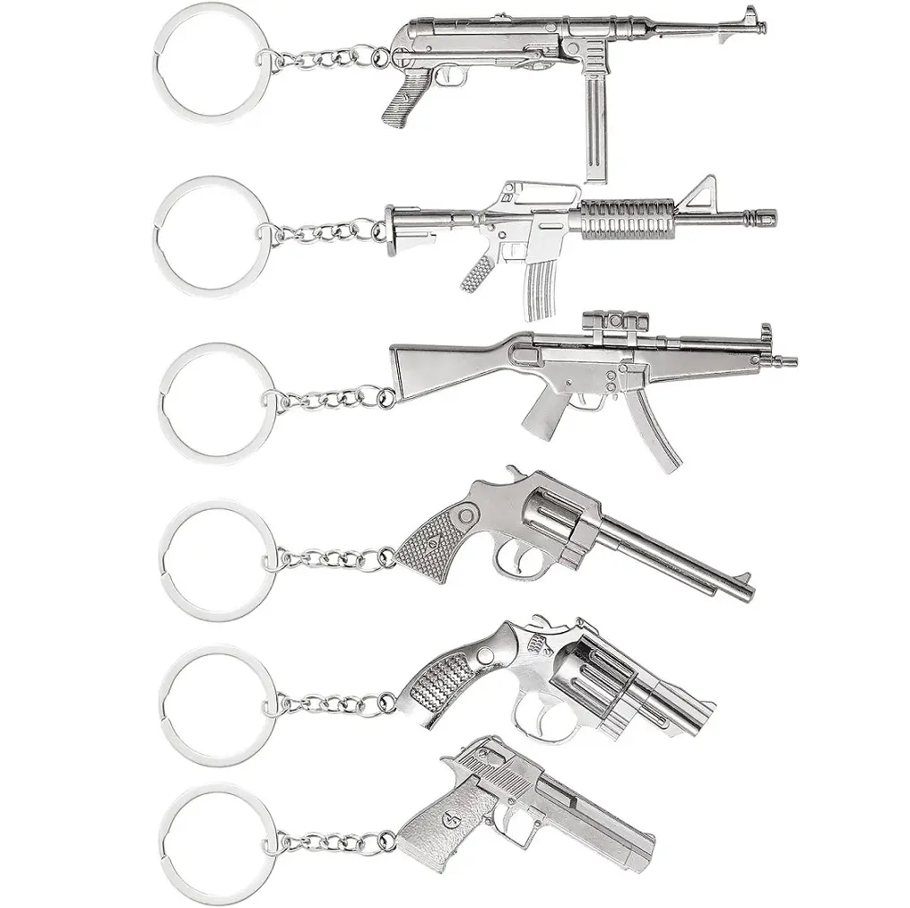 عينة مجانية سلسلة مفاتيح معدنية من سبائك الزنك حلقة مفاتيح بندقية صغيرة حلقة مفاتيح دلاية سيارات إبداعية للنساء والرجال هدية بندقية صغيرة