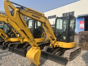 รถขุดขนาดเล็ก Komatsu PC350 3.5 ตัน มือสอง สภาพ 90% คุ้มค่า ราคาดี พร้อมเกียร์และปั๊ม - Product Image 2