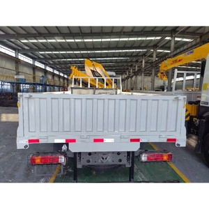 Camión grúa SINOTRUCK HOWO 4x2 de 6 ruedas con grúa de brazo plegable de 8 y 10 toneladas en venta - Product Image 6