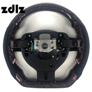 Volante Deportivo Personalizado de Fibra de Carbono y Cuero Negro para <span class=keywords><strong>Toyota</strong></span> 86 y Subaru BRZ con Levas de Cambio - Product Image 6