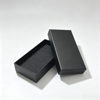 Boîte cadeau rectangulaire de luxe en carton rigide réutilisable pour montre et collier avec insert en éponge