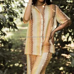 Ensemble 2 pièces personnalisé OEM pour femmes, chemises à manches courtes et pantalons, ensemble en lin imprimé hawaïen ample pour femmes - Product Image 4