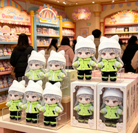 Poupée en peluche électrique Anime, cheveux argentés, yeux marrons, gilet matelassé vert, bonnet en tricot blanc, sur mesure