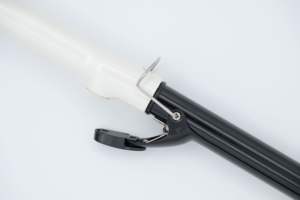 Fer à friser en céramique avec un long barillet - Automatique, 20-50W, Affichage de la température LED, Comprend une garantie électrique d'un an - Product Image 3