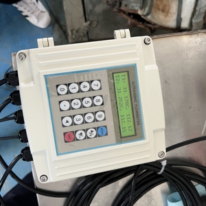 Kẹp nước thông minh trên Lưu lượng kế pin RS485 treo tường 1.0% lưu lượng kế siêu âm chất lượng cao - Product Image 5