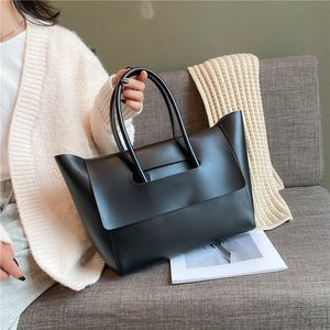Newest Wholesale Women's Retro Large Capacity Handbag Crossbody <b>Zip</b> Closure PU Underarm <b>Tote</b> Bags - Product Image 1
