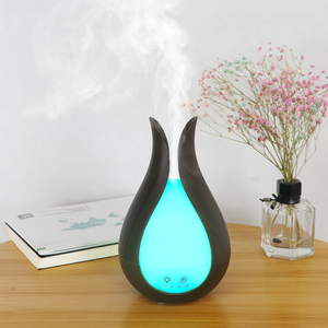 Meilleure vente <span class=keywords><strong>2022</strong></span> <span class=keywords><strong>diffuseur</strong></span> unique 200ml lumière changeante colorée arôme essence <span class=keywords><strong>huile</strong></span> Portable humidificateur brumisateur fontaine humidificateur - Product Image 4