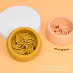 Gamelle ronde en silicone de qualité alimentaire pour chat et chien, anti-glouton, petite taille, pour l'alimentation des chats, 130x130x48mm - Product Image 5
