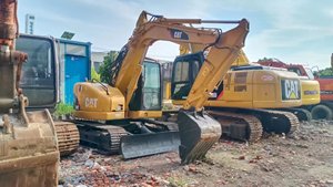 Mini-excavatrice sur chenilles d'occasion CAT308E2 de 8 tonnes, modèle 2022, certifiée EPA CE, d'origine japonaise, pour usage agricole (également disponible : CAT308C d'occasion de 8 tonnes) - Product Image 3