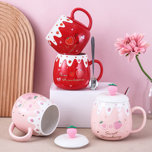 Taza de cerámica de fresa 3D de gran capacidad <span class=keywords><strong>Madou</strong></span>, taza de desayuno de porcelana ecológica, tapa, cuchara, café, leche, avena, idea de regalo bonita - Product Image 6