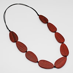 สร้อยคอไม้ดีไซน์คลาสสิกสีน้ำตาลรูปทรงอัลมอนด์ - Product Image 2