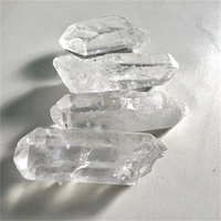 Pierre brute de cristal naturel, pointe de quartz clair brute, pendentif unique en forme de baguette, pierre de guérison