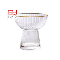 SUNYO - Vaso de Vidrio Personalizado con Rayas para Cócteles, Moderno y Lujoso, Transparente, para Postres, Helados, con Borde Dorado