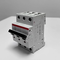 Interruptor Automático Miniatura S203-C32 32A 3 Polos 10kA de Capacidad de Ruptura