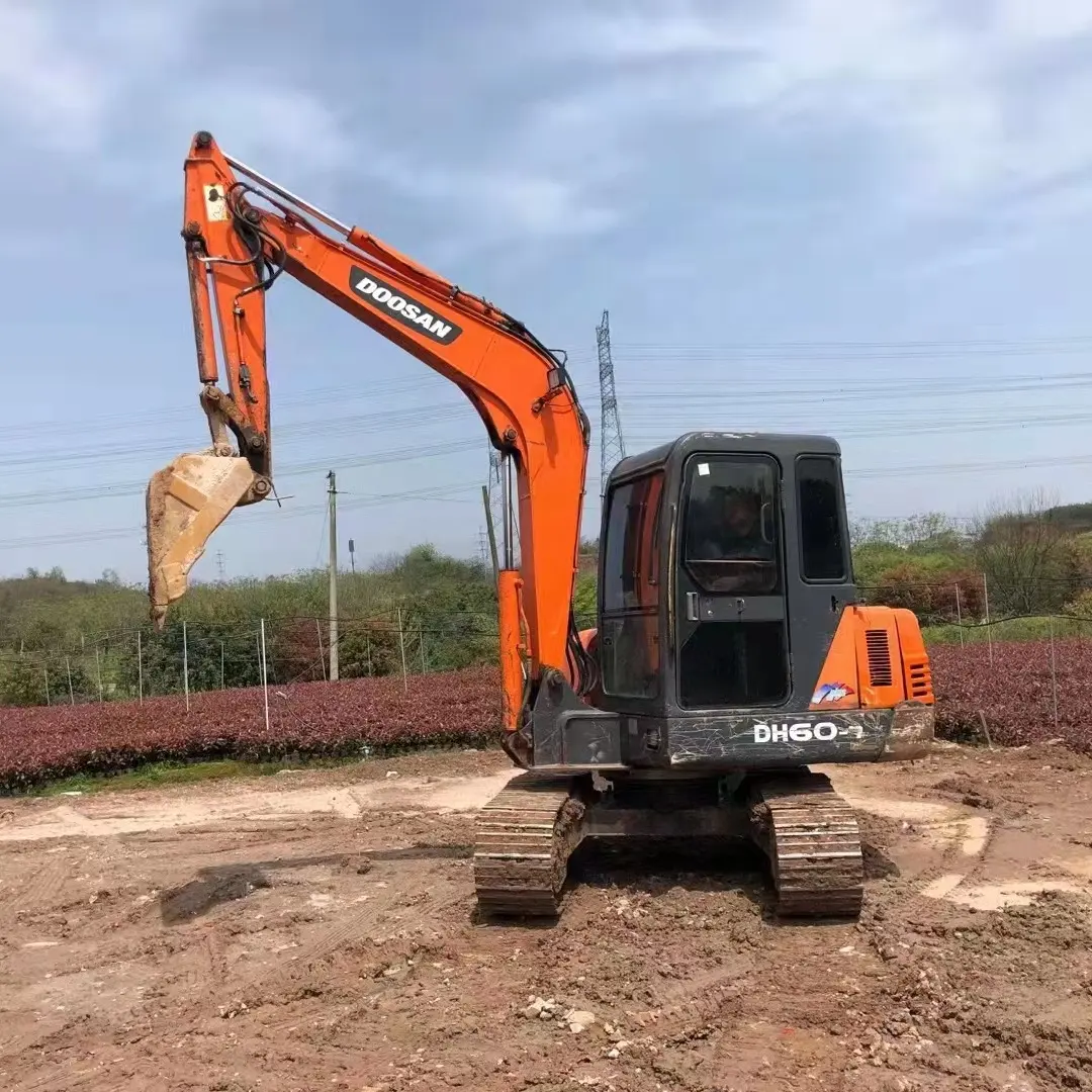 Doosan dh 50 5トン掘削機ミニdaewoo dh50中古キャブ付きdh50-7