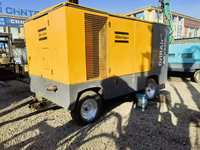 Compresseur d'air diesel Atlas XRVS 455 haute pression 25 bars d'occasion avec moteur Benz pour le forage