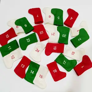 批发2023圣诞饰品降临日历装饰袜子圣诞花环商场