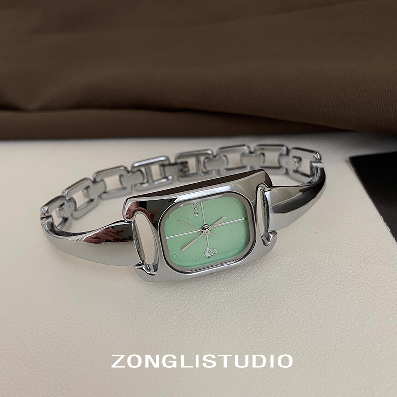 Silver green