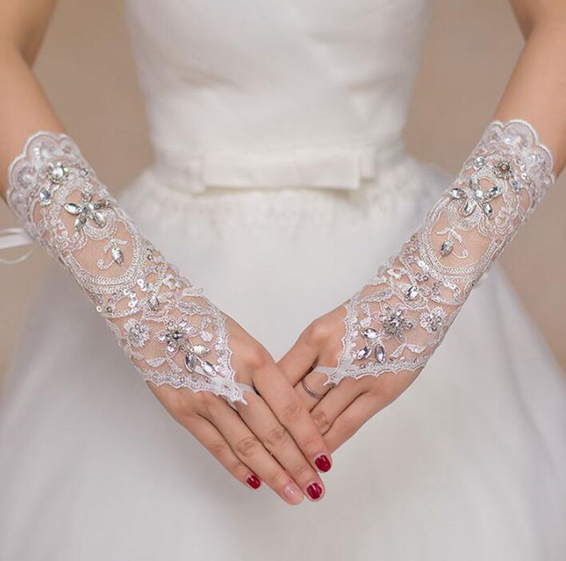 Gants de mariée élégants, en dentelle, perlage, sans doigts, 2020