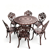 Ensemble de salle à manger de patio vintage français en aluminium moulé, combinaison table et chaises en métal ajouré pour jardin et balcon