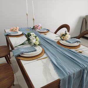Serviettes <span class=keywords><strong>de</strong></span> <span class=keywords><strong>table</strong></span> bleu poussiéreux en mousseline douce et coton uni 100% serviettes en tissu couleur verte faites à la main - Product Image 2