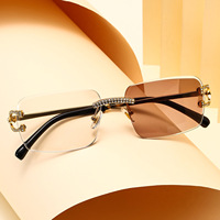 Nouvelles lunettes de soleil photochromiques rectangulaires sans monture, luxe, transparentes comme du diamant, anti-lumière bleue, changement de couleur.