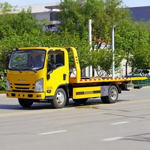 Grúa de Remolque Isuzu 700p 4X2 de 6 Toneladas, Plataforma Multiusos para Transporte de Vehículos - Product Image 4