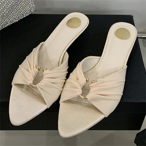 Sandalias Planas Elegantes Francesas de Diseño 2025 con Punta Abierta para Mujer, Color Verde Seda, Primavera-Verano, para Fiestas - Product Image 3