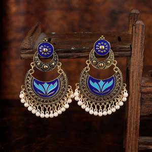 Pendientes Étnicos de Flores Rosadas en Forma de Media Luna para Mujer, Pendientes Jhumka de Bollywood con Pedrería Kundan, Joyería de Moda, Cuentas, Borlas, Estilo Gitano - Product Image 4